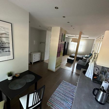 Studio Apartment In Private House Riga Exterior foto